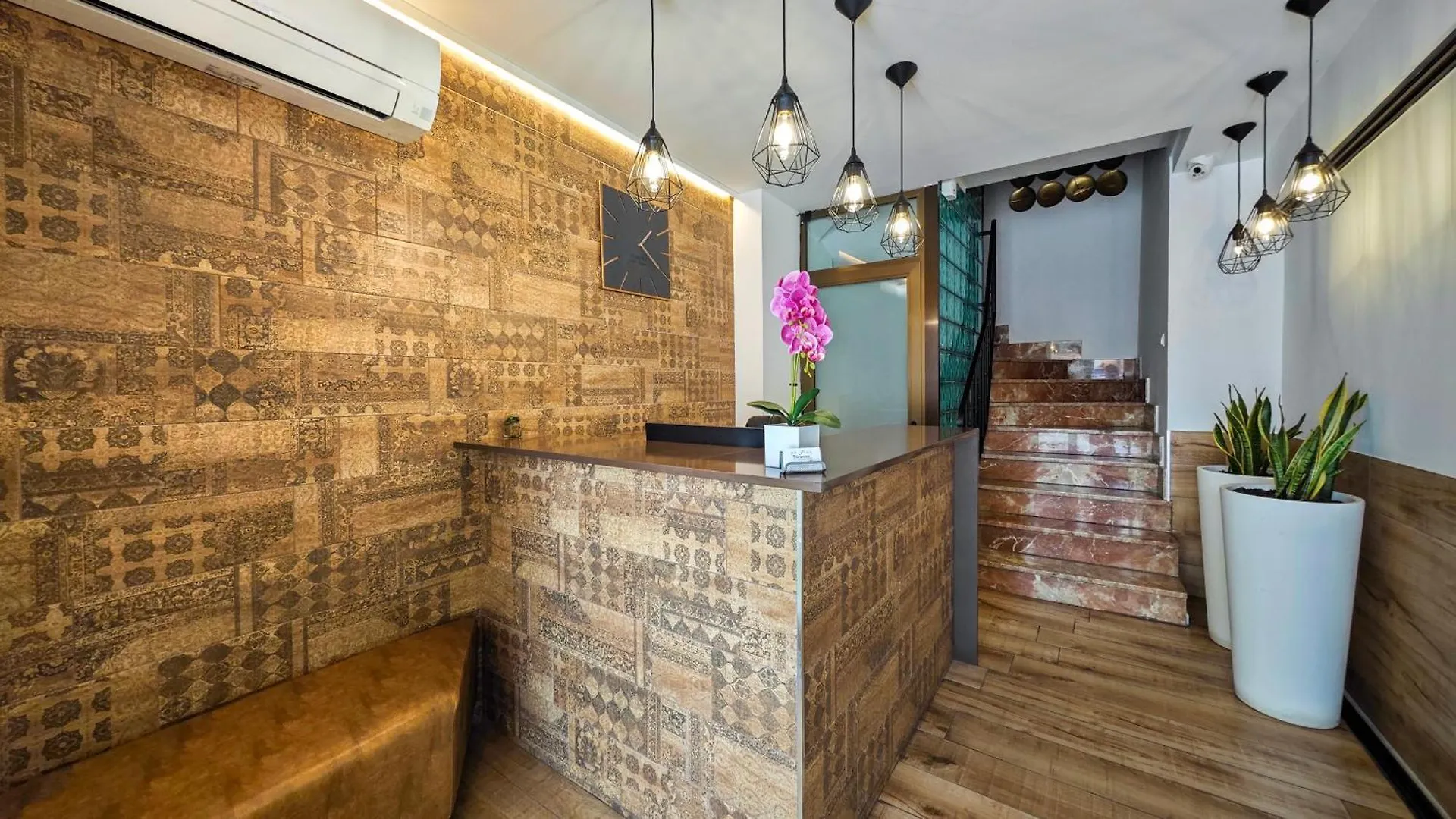 Hostal Dinamarca San Antonio