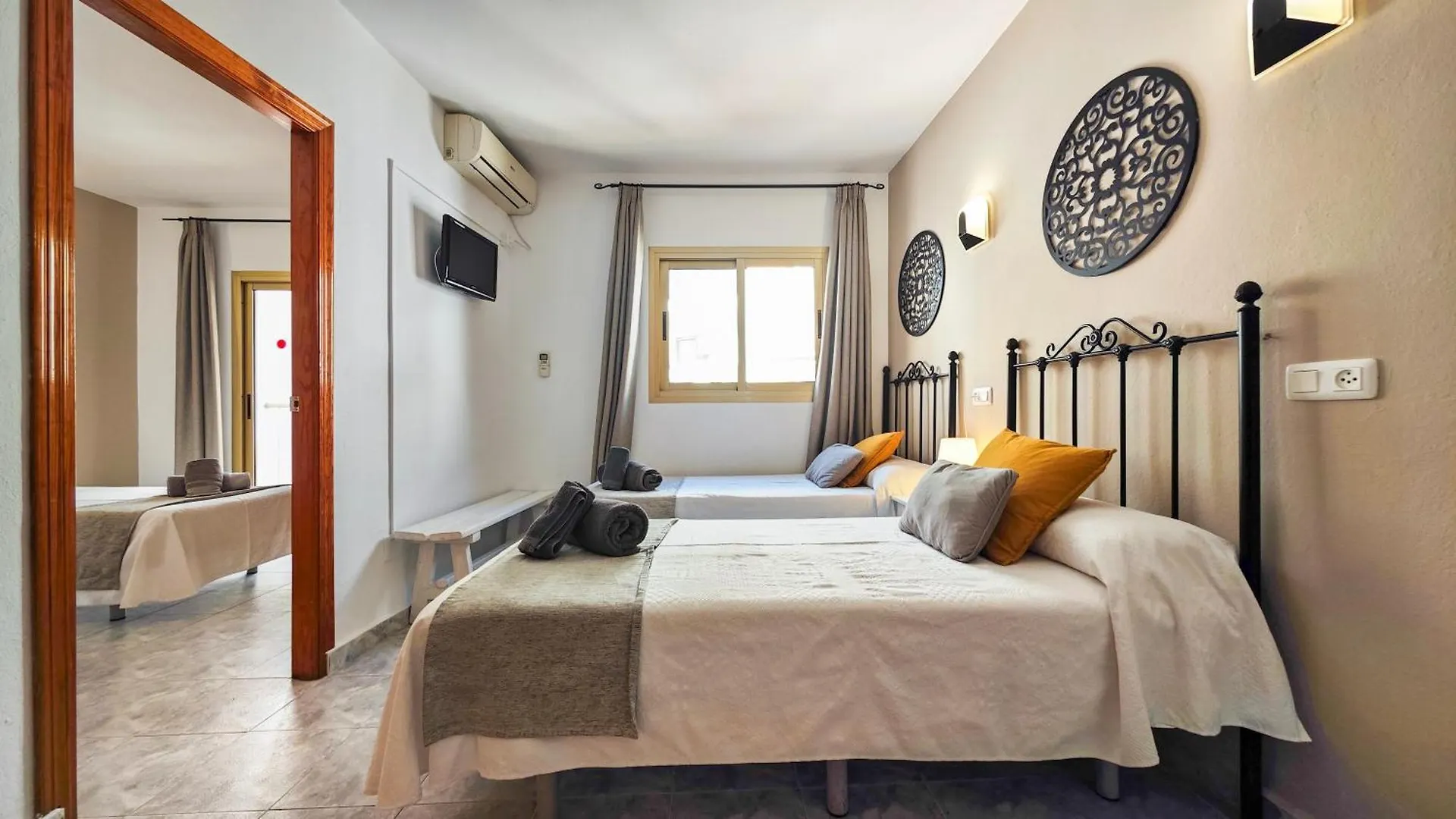 Hostal Dinamarca San Antonio  2*, San Antonio (Ibiza) Spain