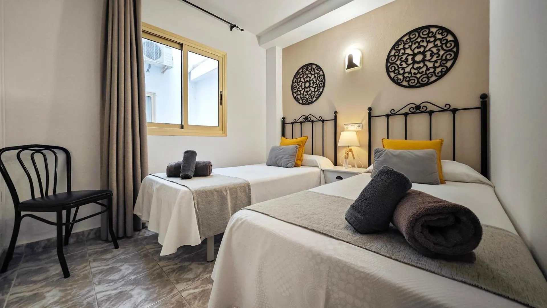 Hostal Dinamarca San Antonio  Guest house