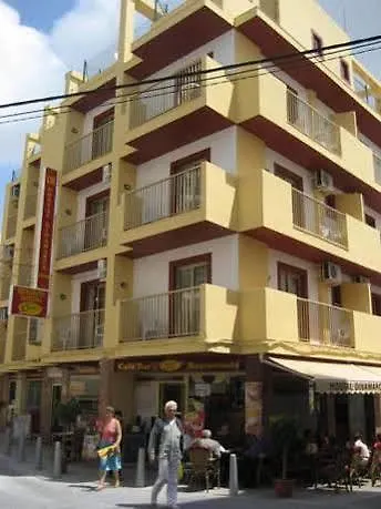 Hostal Dinamarca San Antonio  Guest house